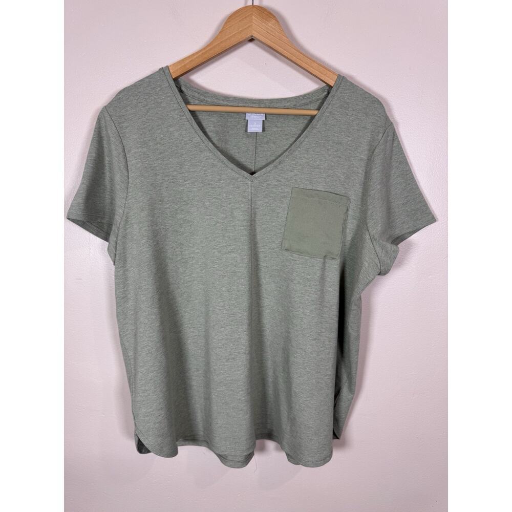 Chico’s zenergy Top V Neck Relaxed Fit size 3 16/18 Casual Coastal Green